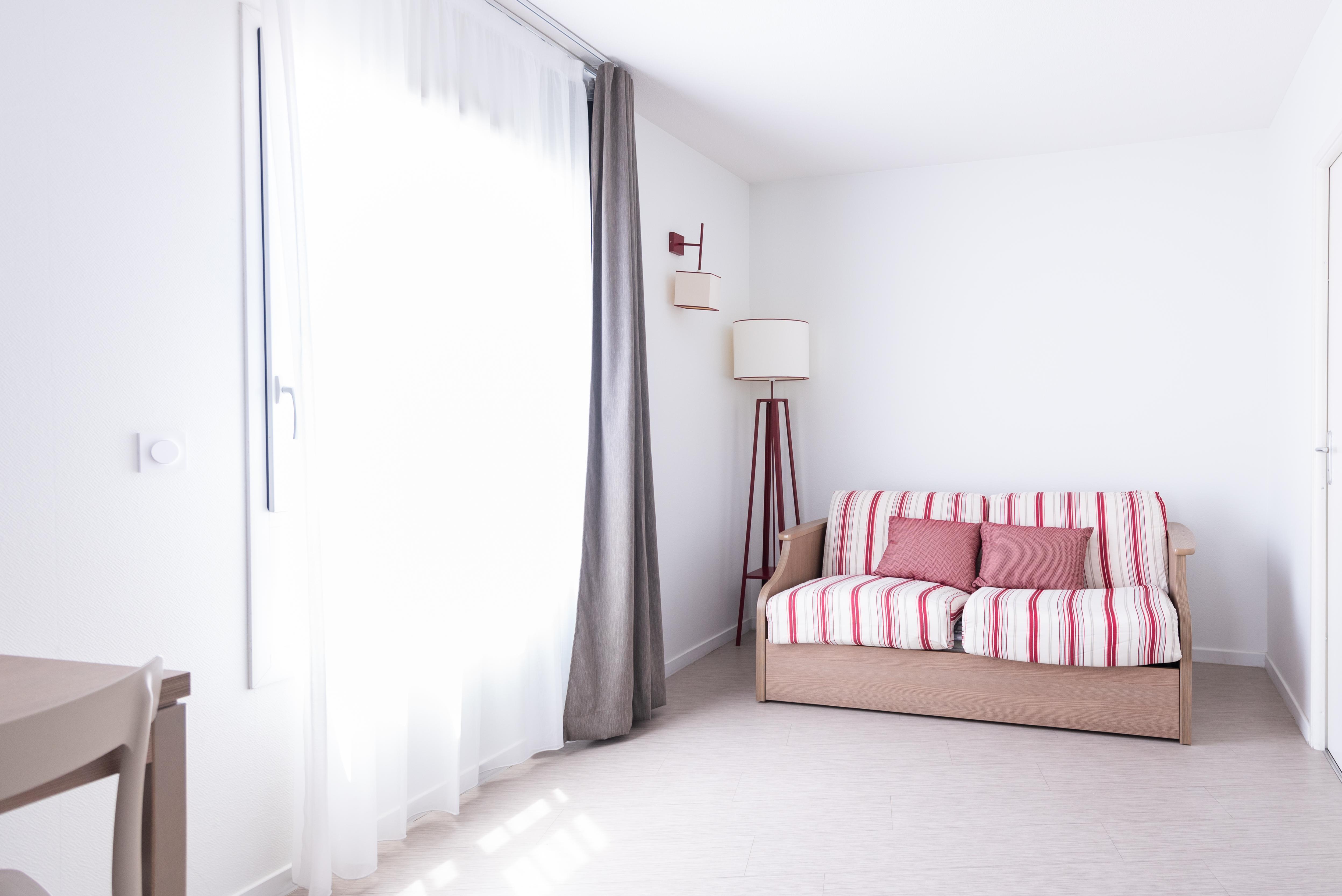 เซนิจูด โฮเทล-เรสซิเดนซ์ นาร์บอน ซองทร์ Aparthotel นาร์บอนน์ ภายนอก รูปภาพ