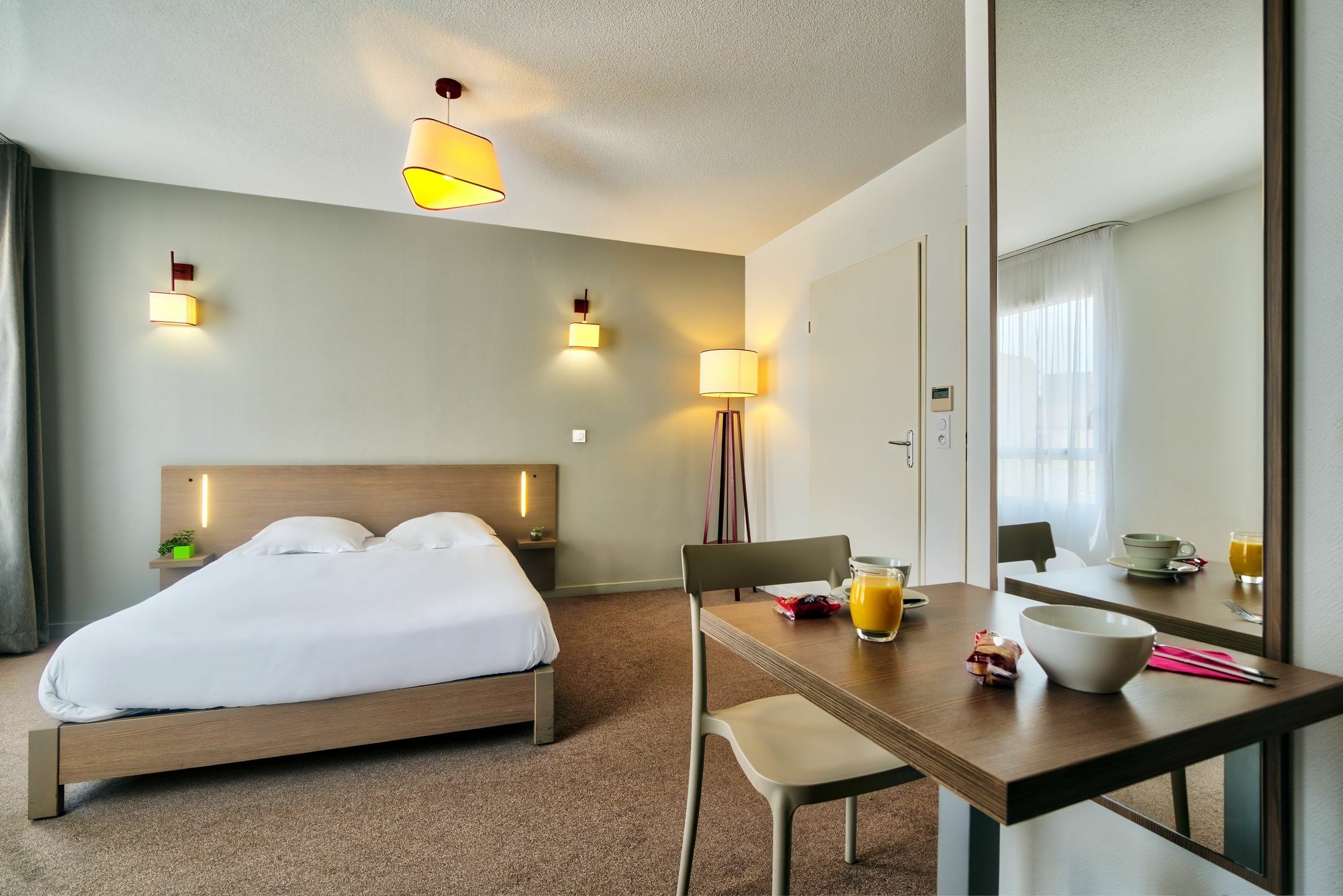 เซนิจูด โฮเทล-เรสซิเดนซ์ นาร์บอน ซองทร์ Aparthotel นาร์บอนน์ ภายนอก รูปภาพ